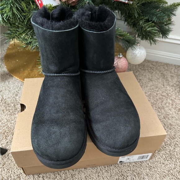 UGG Mini Bailey Bow II Water-Resistant Booties - Picture 6 of 7